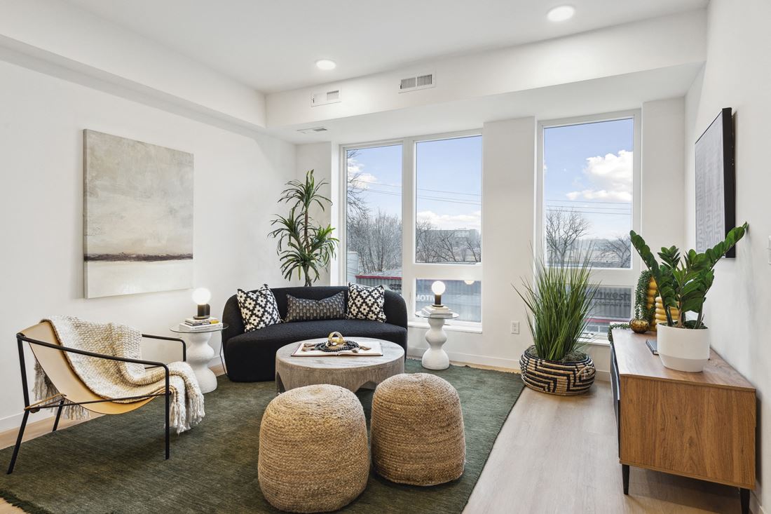 Miro Apartments photo